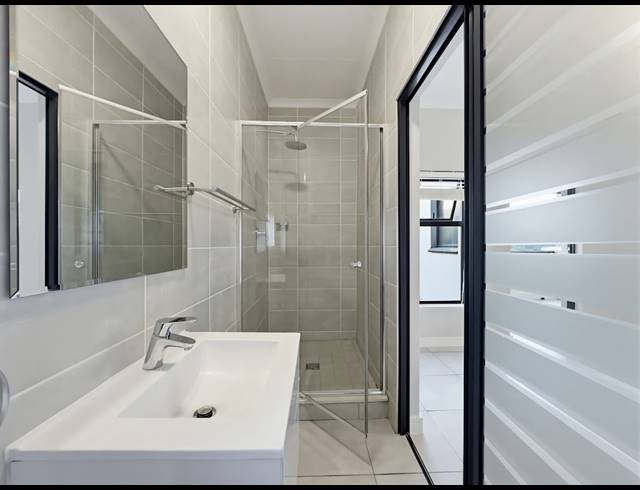 2 BEDROOM APARTMENT TO LET IN BALLITO CENTRAL